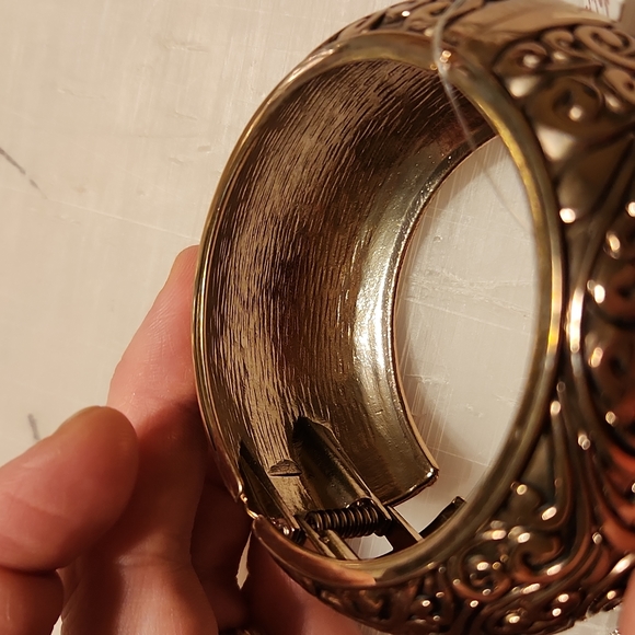 Set of 3 Chunky Statement Bracelets - Picture 8 of 8